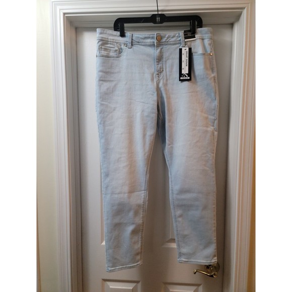 Jordache Mid Rise Skinny Size 18 NWT New With Tags - Picture 2 of 9